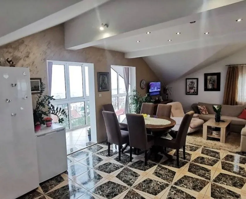 Sale, apartment, 102m², Tivat, Crna Gora