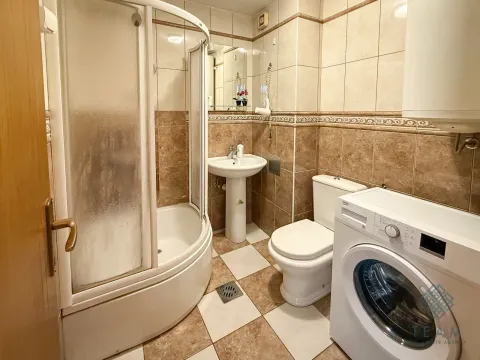 Izdavanje, dvosoban stan, 68m², Stari Aerodrom, Podgorica - image 15