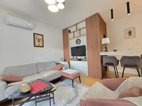 Prodaja, jednosoban stan, 33m², Stara Varoš, Podgorica - image 2