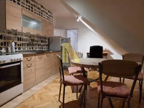 Izdavanje, dvosoban stan, 40m², Centar, Novi Sad - image 3