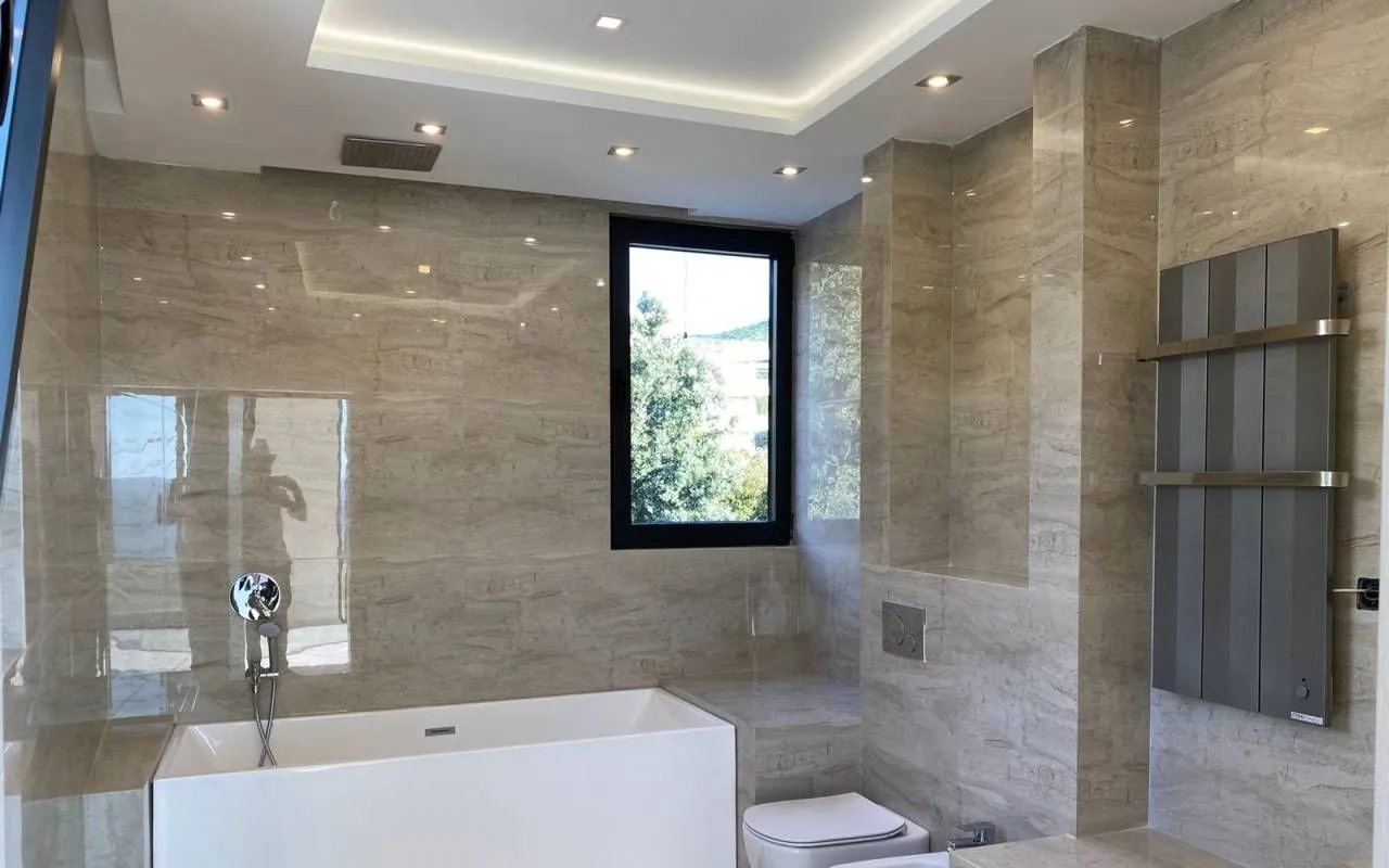 Sale, house, 365m², Kruče, Ulcinj