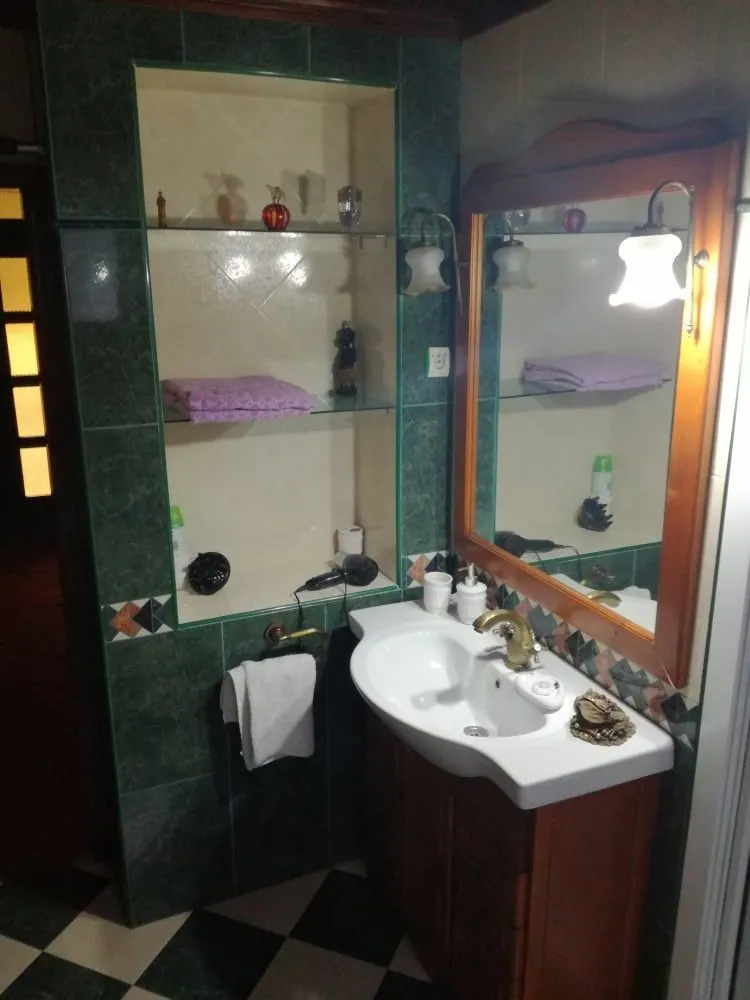 Sale, house, 216m², Bar, Crna Gora