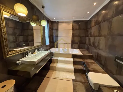 Izdavanje, stan, 240m², Crveni Krst, Beograd - image 23