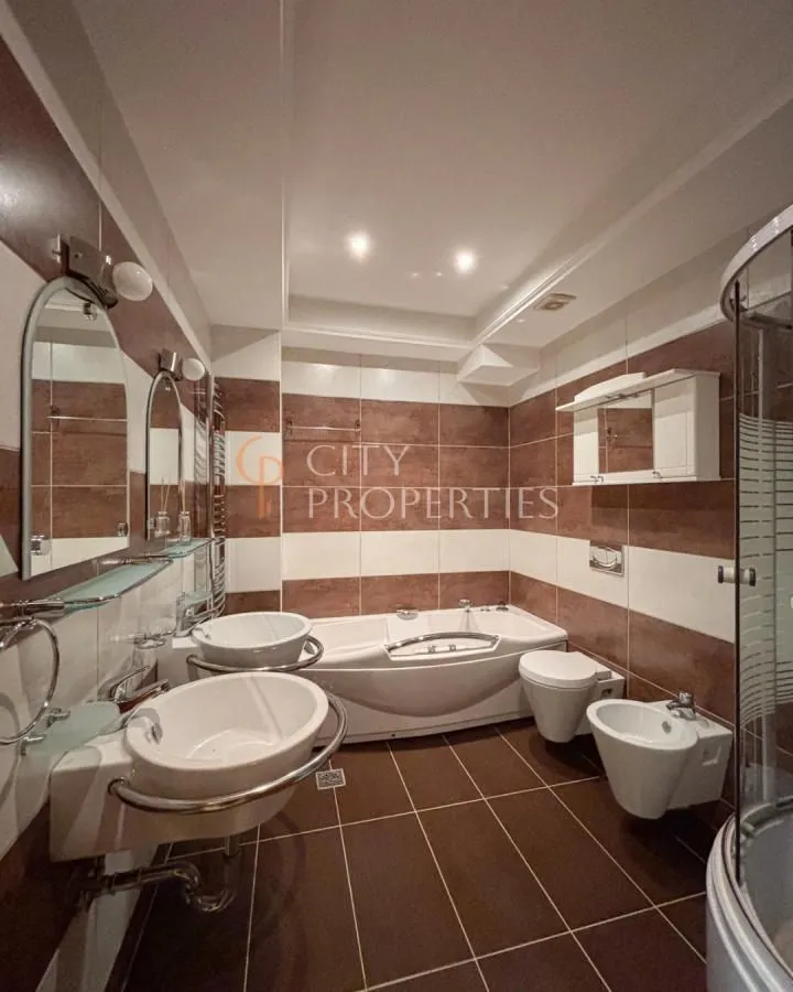 Rent, apartment, 100m², Centar, Podgorica