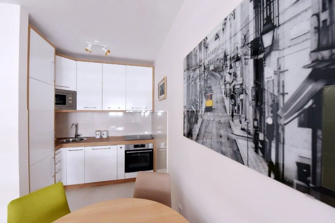 Rent, one bedroom apartment, 49m², Central Point, Podgorica