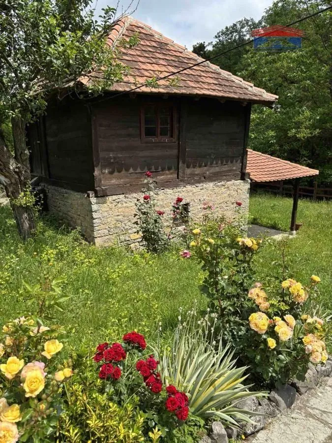 Prodaja, kuća, 146m², Ba, Ljig