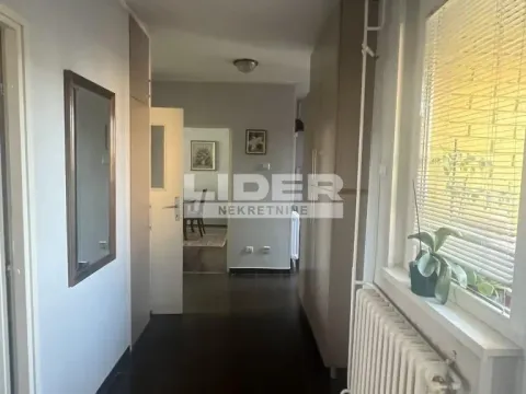 Sale, two bedroom apartment, 67m², Novi Beograd Blok 37, Novi Beograd Sve Podlokacije - image 7