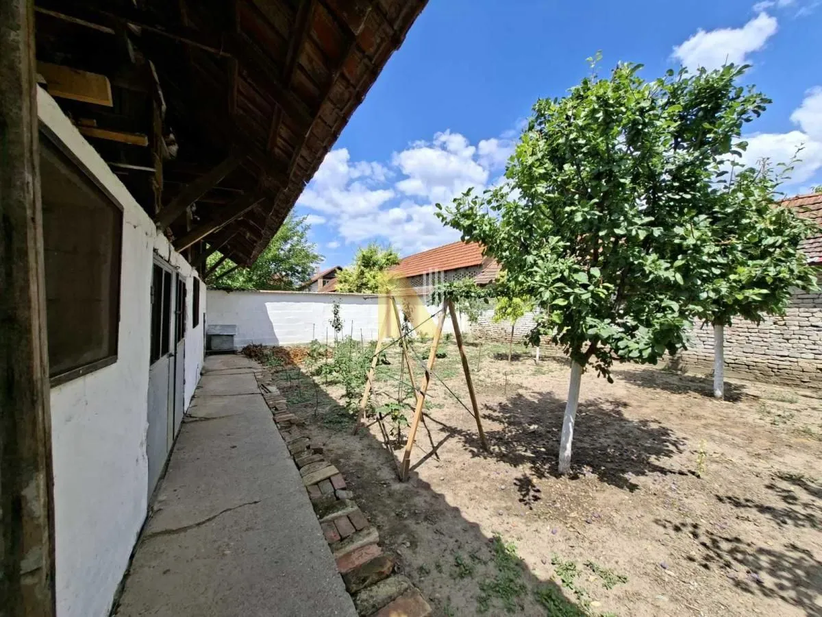 Prodaja, kuća, 192m², Novi Bečej, Zrenjanin