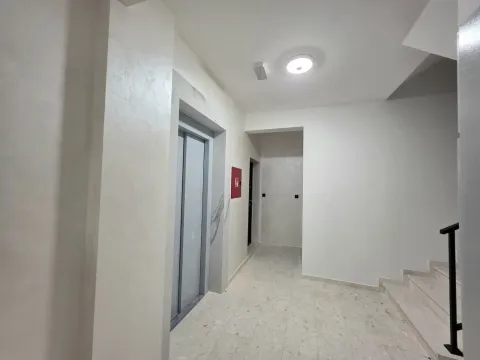 Sale, studio apartment, 31m², Cetinje, Crna Gora - image 6