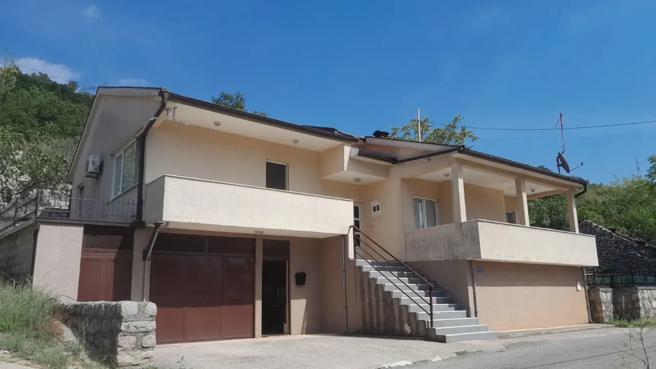 Prodaja, kuća, 144m², Podgorica, Crna Gora