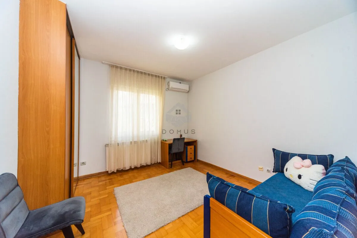 Rent, three bedroom apartment, 115m², Gorica C, Podgorica