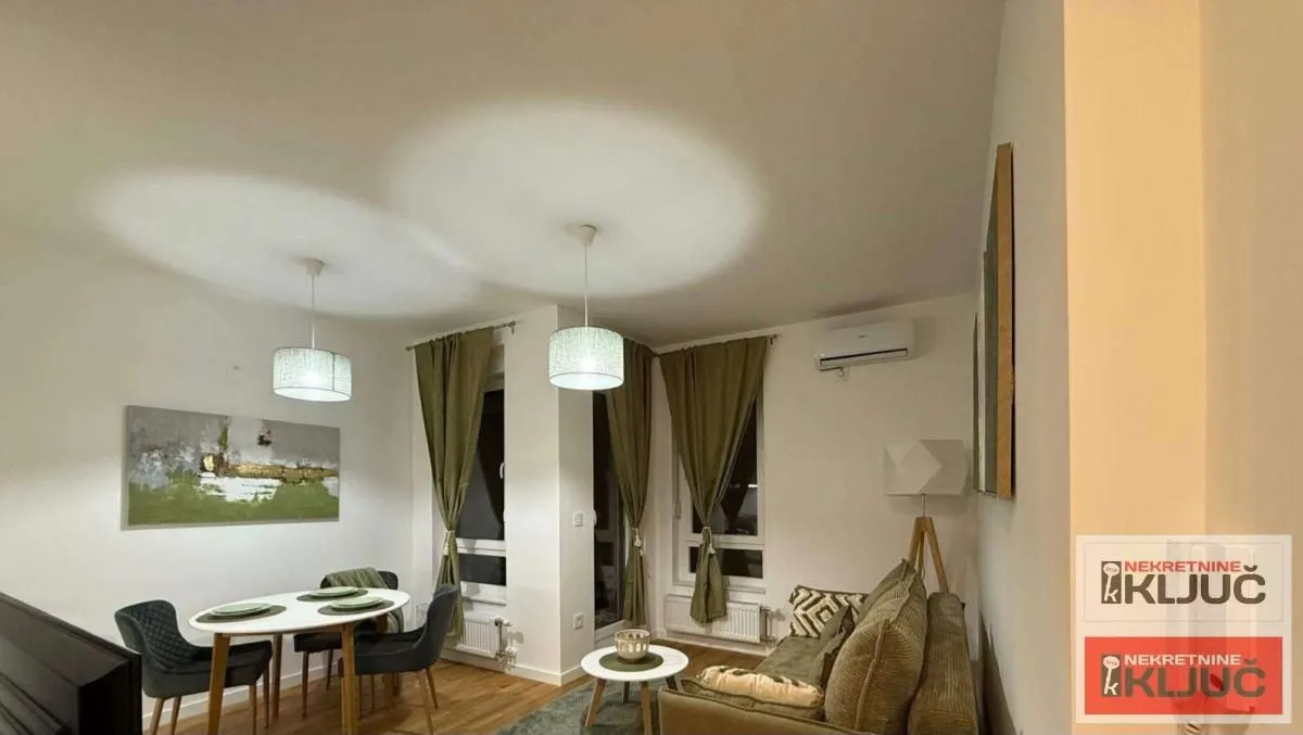 Izdavanje, garsonjera, 28m², Novo naselje, Novi Sad