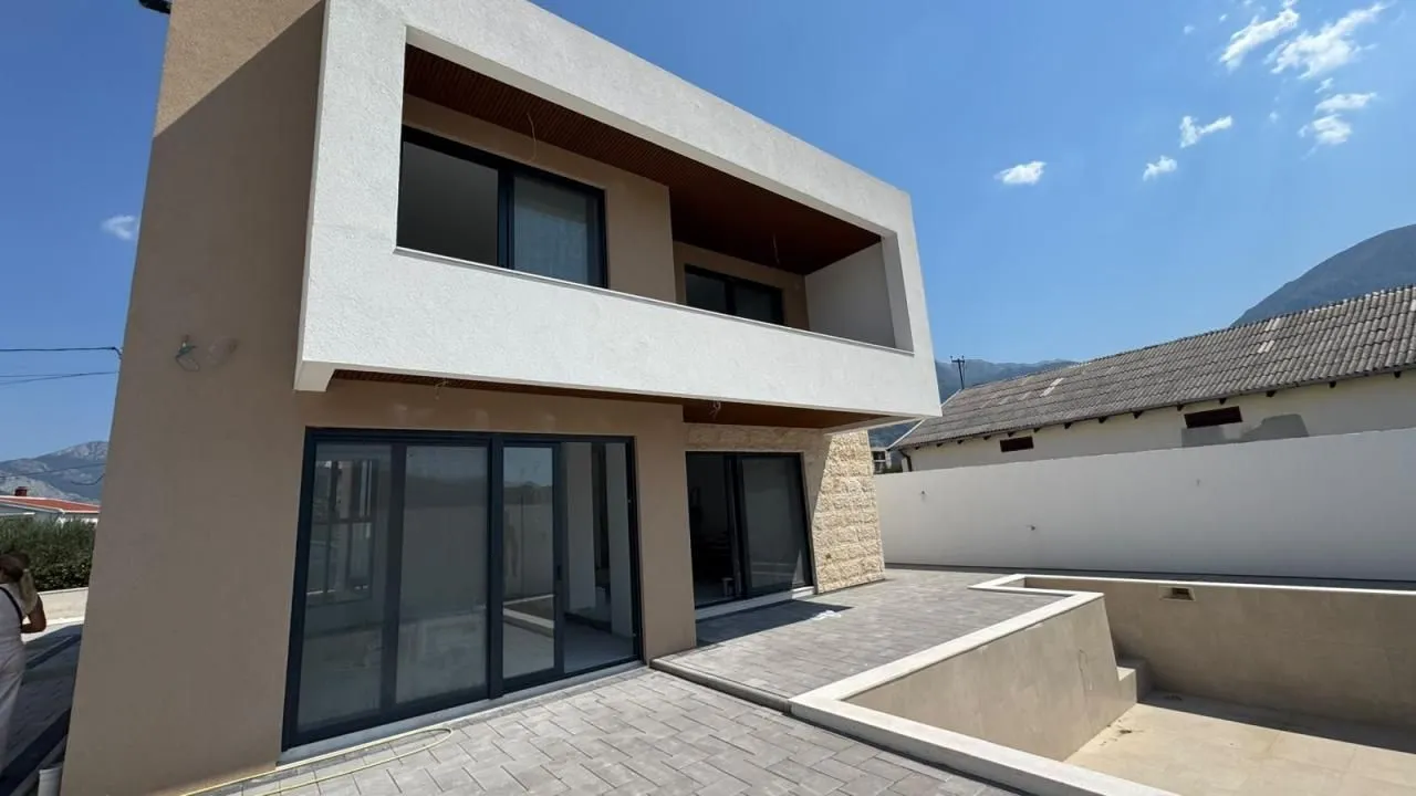 Sale, three bedroom apartment, 280m², Bijelo Polje, Crna Gora