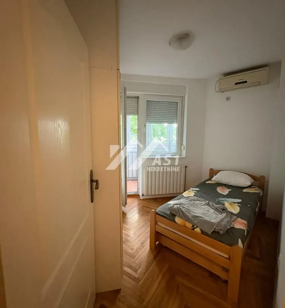Izdavanje, dvosoban stan, 51m², Grbavica, Novi Sad Sve Podlokacije