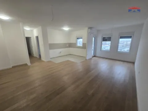 Prodaja, stan, 129m², Salajka, Novi Sad Sve Podlokacije - image 3