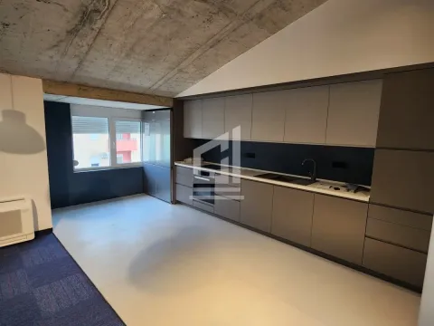 Izdavanje, poslovni prostor, 700m², Zabjelo, Podgorica - image 23