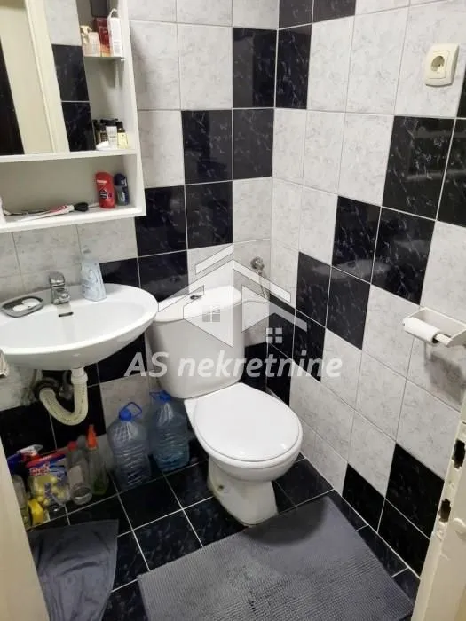 Izdavanje, dvosoban stan, 48m², Novi Beograd Blok 61, Novi Beograd Sve Podlokacije