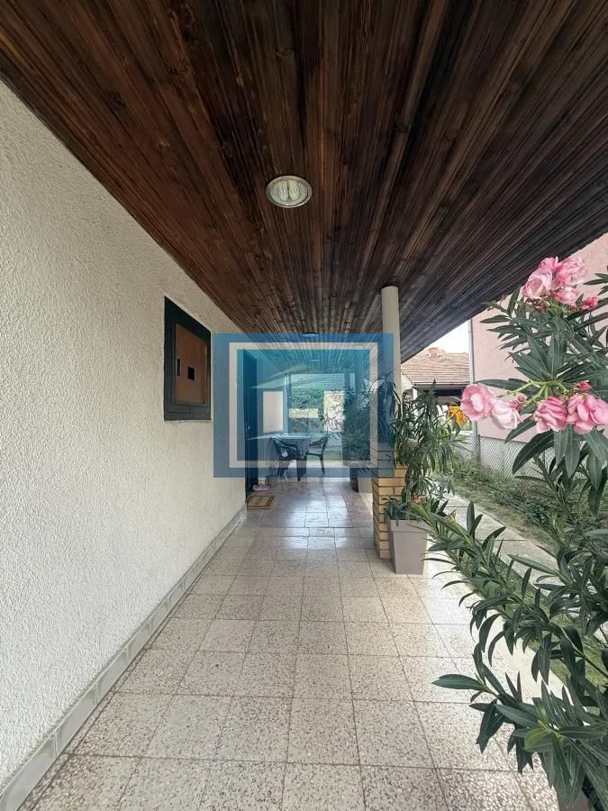 Prodaja, kuća, 160m², Trnava, Jagodina