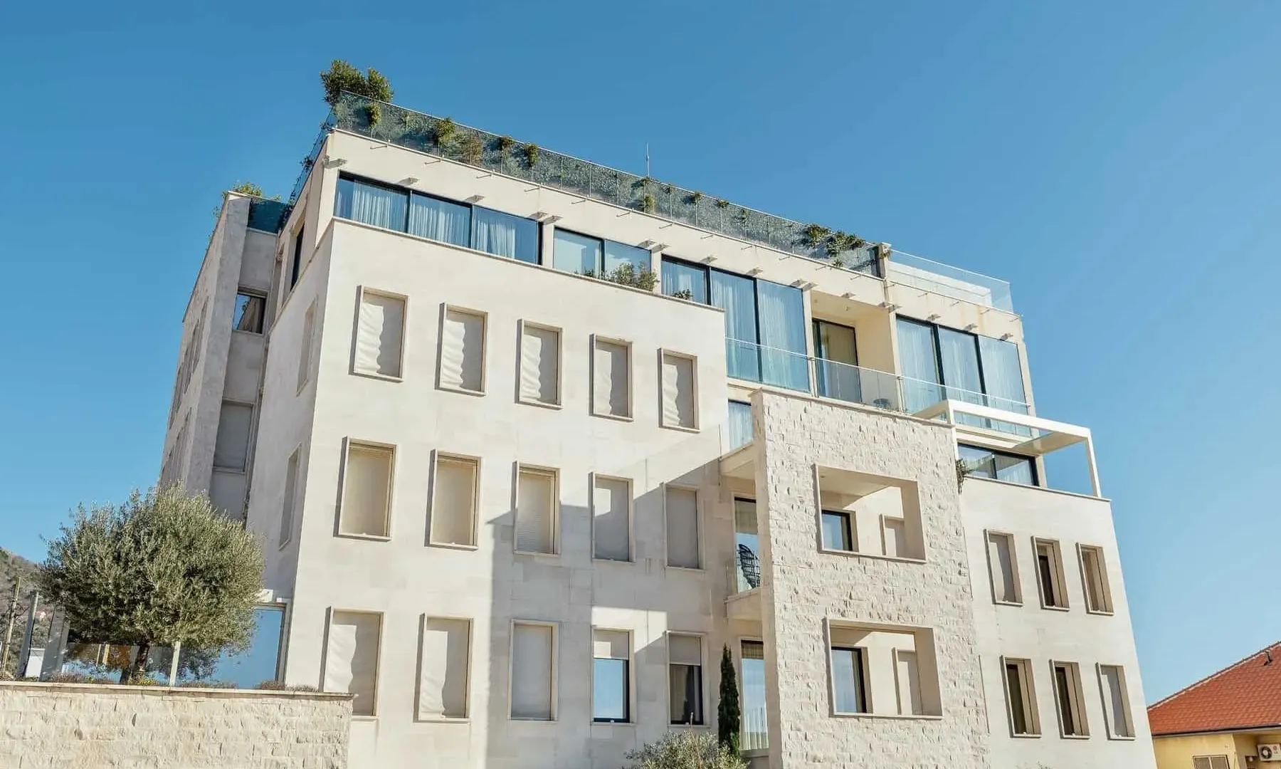 Prodaja, dvosoban stan, 103m², Centar, Tivat