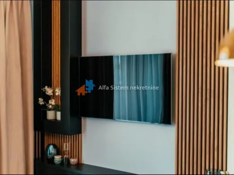 Izdavanje, trosoban stan, 87m², Savski Venac, Beograd - image 6