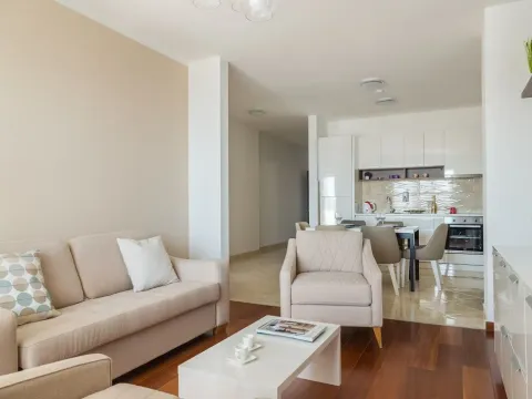 Sale, two bedroom apartment, 95m², Bečići, Budva - image 7