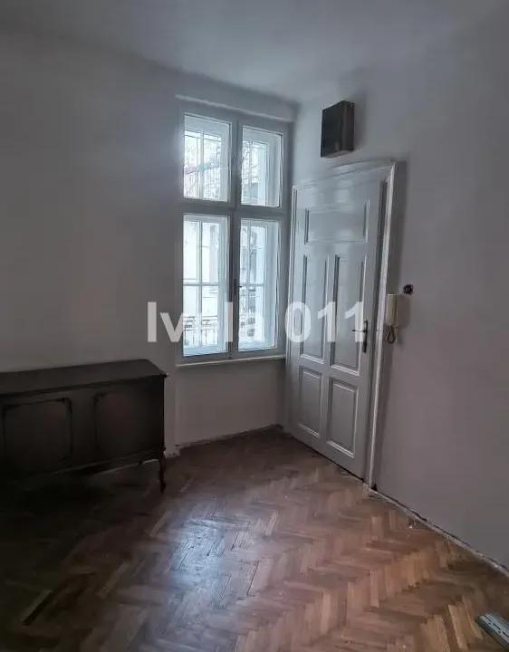 Prodaja, dvosoban stan, 87m², Stari Grad, Beograd