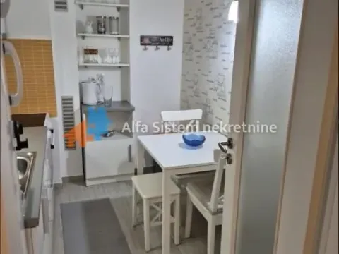 Izdavanje, dvosoban stan, 45m², Vračar Sve Podlokacije, Beograd - image 5