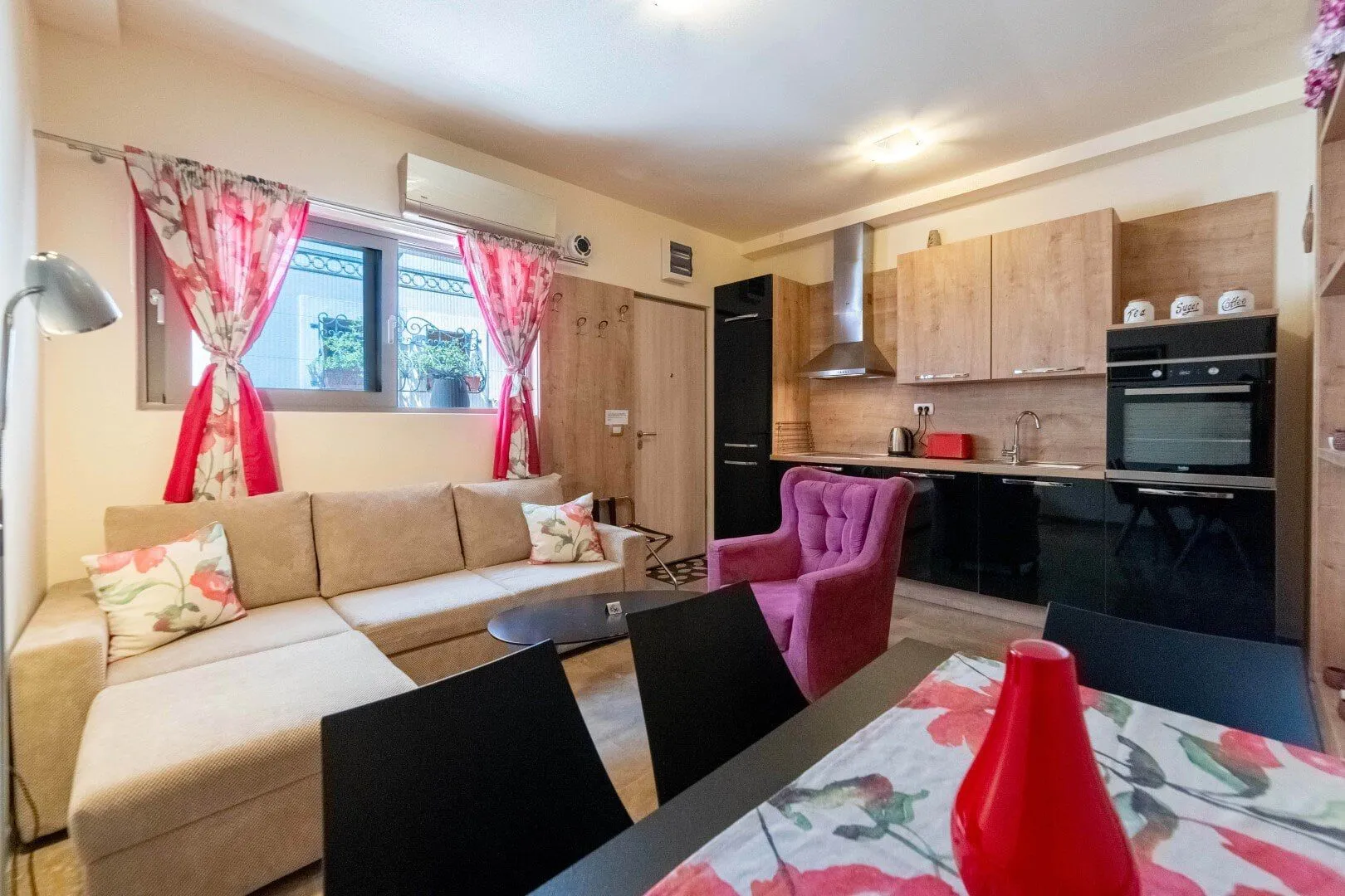 Sale, house, 507m², Dobrota, Kotor