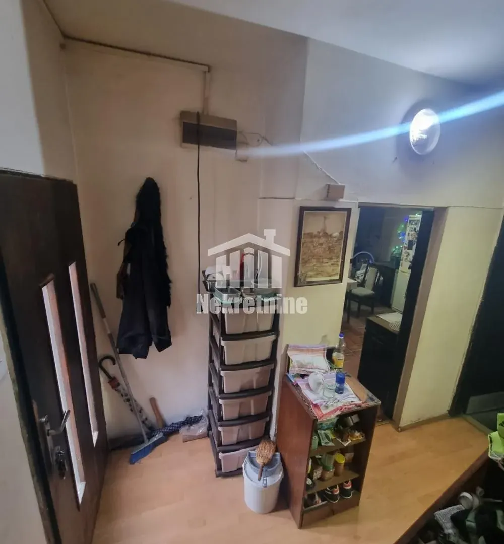 Prodaja, trosoban stan, 20m², Zemun Sve Podlokacije, Beograd