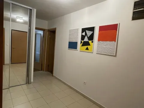 Prodaja, trosoban stan, 103m², Stari Aerodrom, Podgorica - image 14