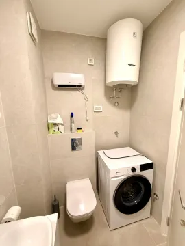 Rent, one bedroom apartment, 40m², Pobrežje, Podgorica - image 9