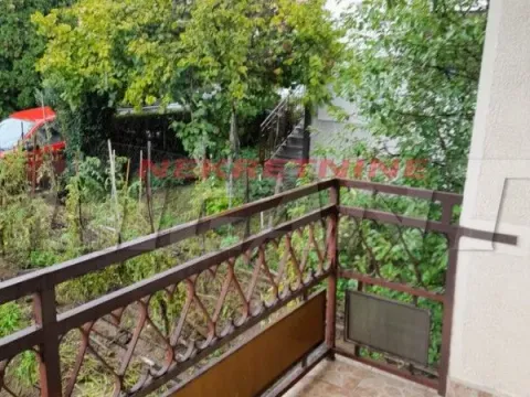 Izdavanje, trosoban stan, 90m², Resnik, Beograd - image 12