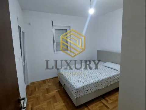 Rent, two bedroom apartment, 64m², 1 maj, Podgorica - image 9