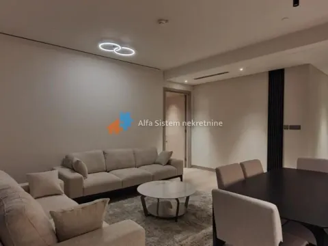 Izdavanje, trosoban stan, 90m², Savski Venac, Beograd - image 2