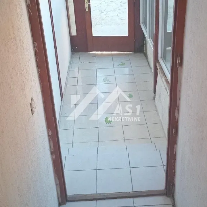 Izdavanje, poslovni prostor, 50m², Novi Sad Sve Podlokacije, Novi Sad