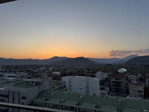 Izdavanje, trosoban stan, 96m², Tološka šuma, Podgorica - image 15