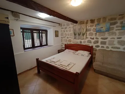 Prodaja, trosoban stan, 88m², Kotor, Crna Gora - image 6