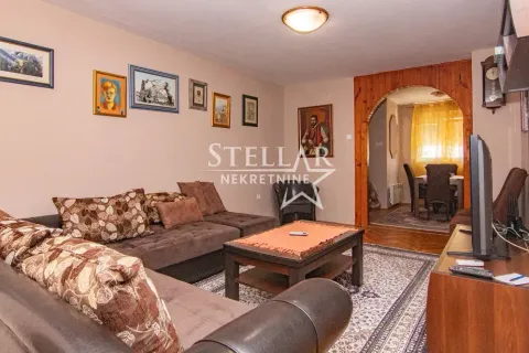 Sale, three bedroom apartment, 90m², Centar, Budva - image 2