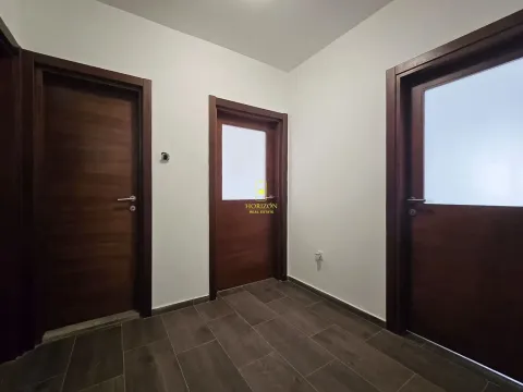 Sale, two bedroom apartment, 73m², Dalmatinska ulica, Podgorica - image 9