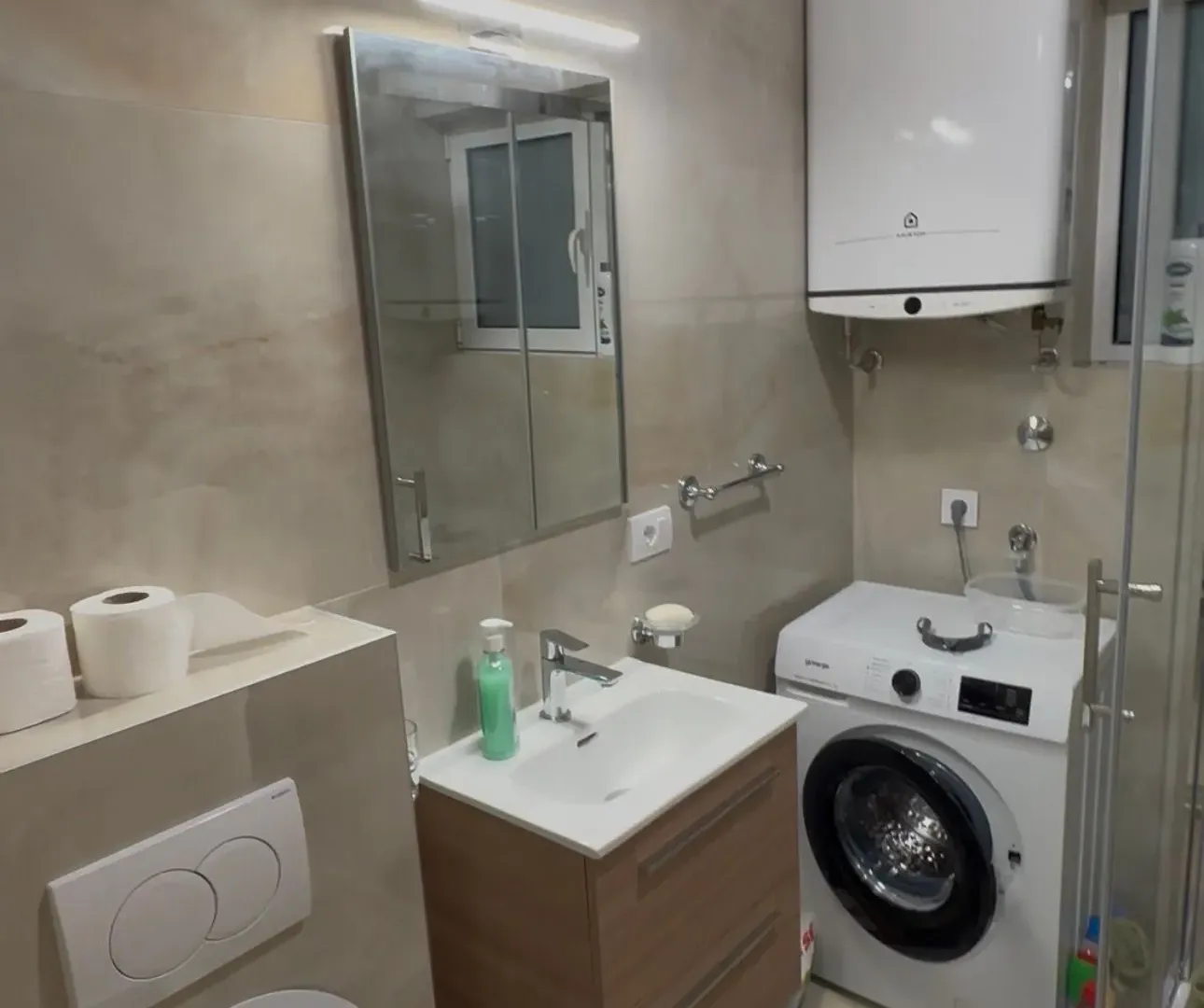 Rent, two bedroom apartment, 50m², Dobrota, Kotor