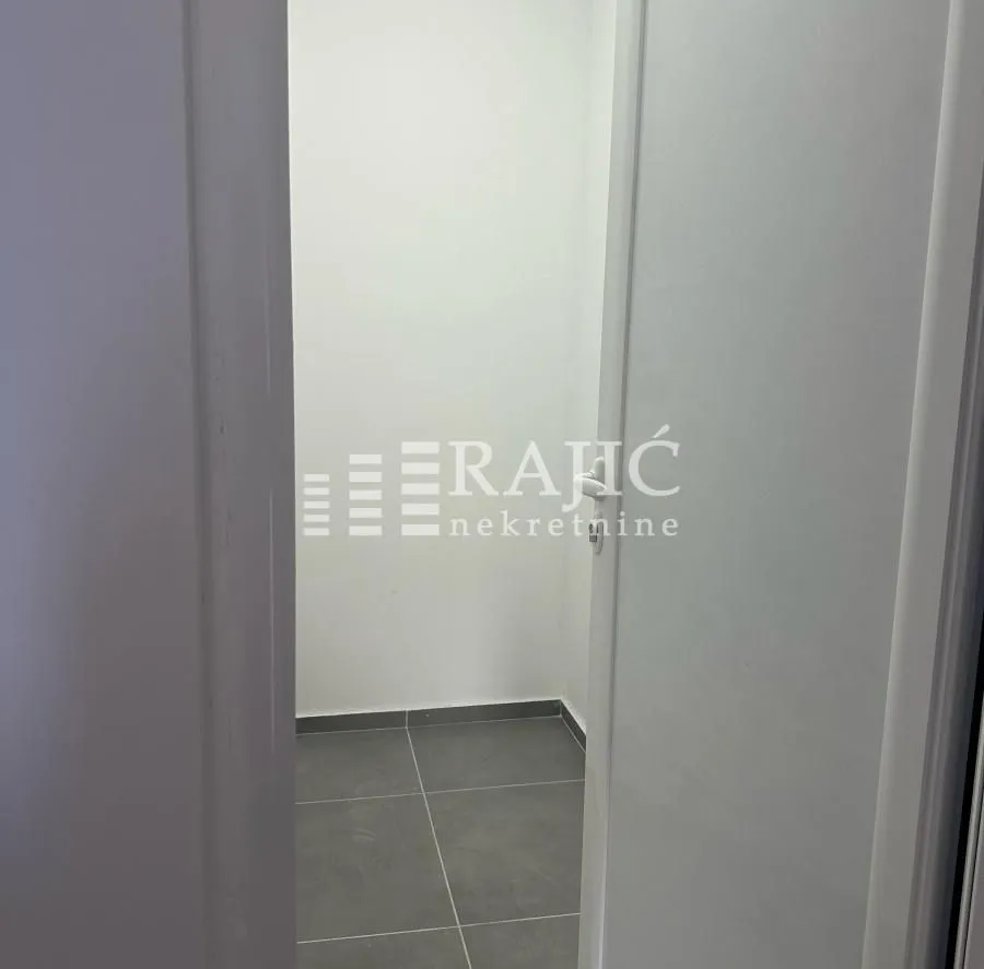 Rent, three bedroom apartment, 65m², Surčin, Beograd