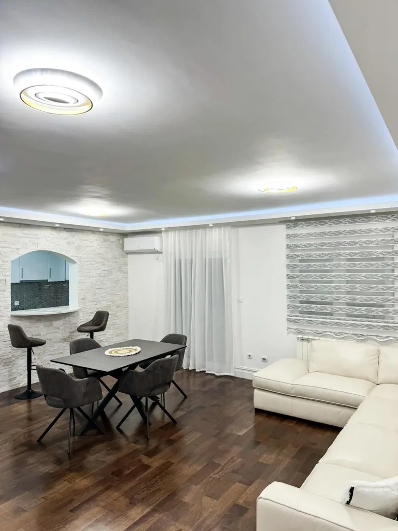 Izdavanje, trosoban stan, 120m², Zabjelo, Podgorica