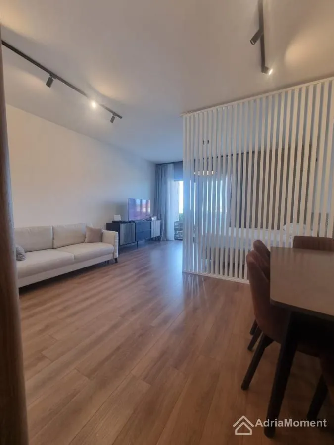 Sale, studio apartment, 70m², Bečići, Budva