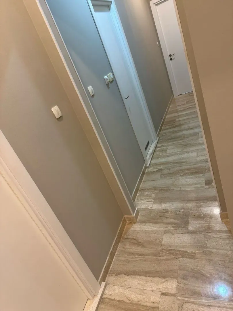 Izdavanje, trosoban stan, 194m², Centar, Budva