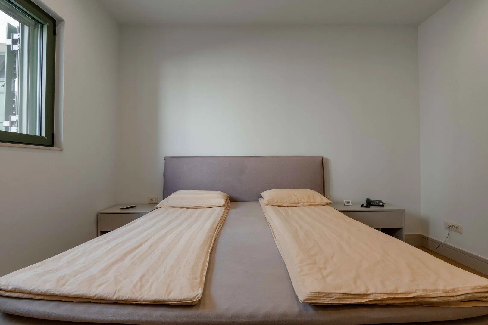 Prodaja, kuća, 204m², Podkošljun, Budva