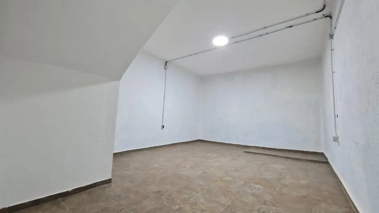 Prodaja, poslovni prostor, 110m², Tuški Put, Podgorica