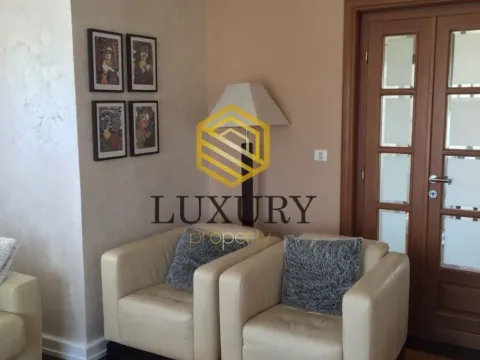 Izdavanje, kuća, 320m², Donja Gorica, Podgorica - image 8