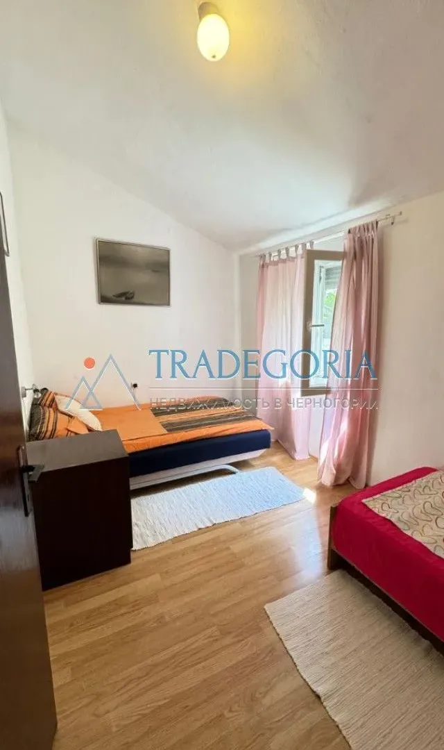 Prodaja, dvosoban stan, 65m², Radovići, Tivat