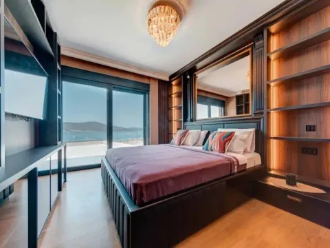Prodaja, kuća, 311m², Centar, Tivat - image 13