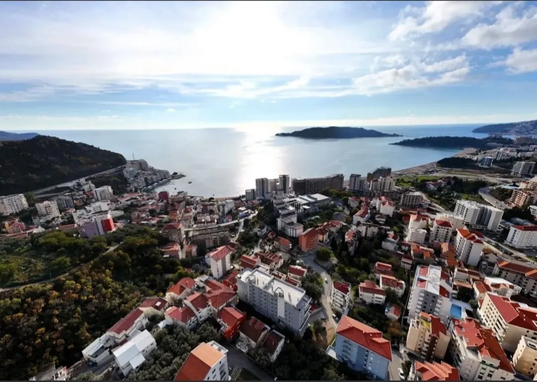 Prodaja, trosoban stan, 463m², Bečići, Budva